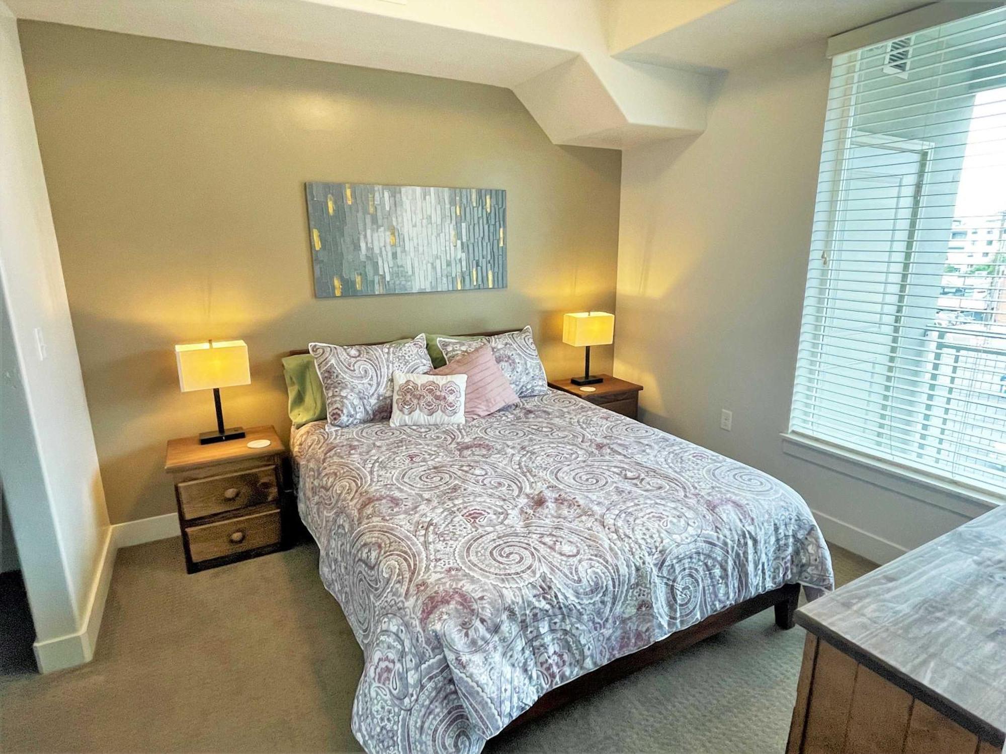 Luxury Condo In The Library Square District ソルトレイクシティ エクステリア 写真