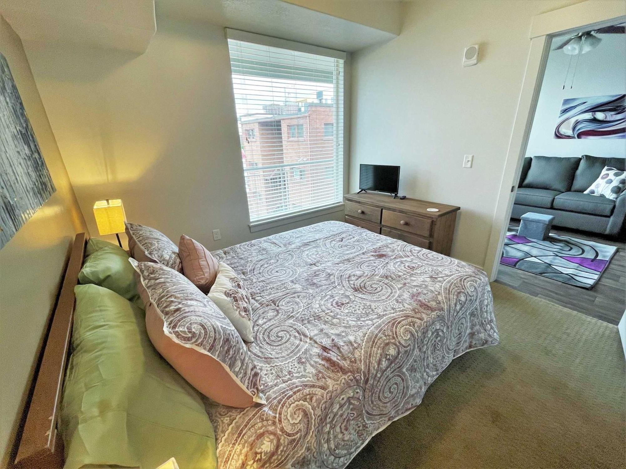 Luxury Condo In The Library Square District ソルトレイクシティ エクステリア 写真
